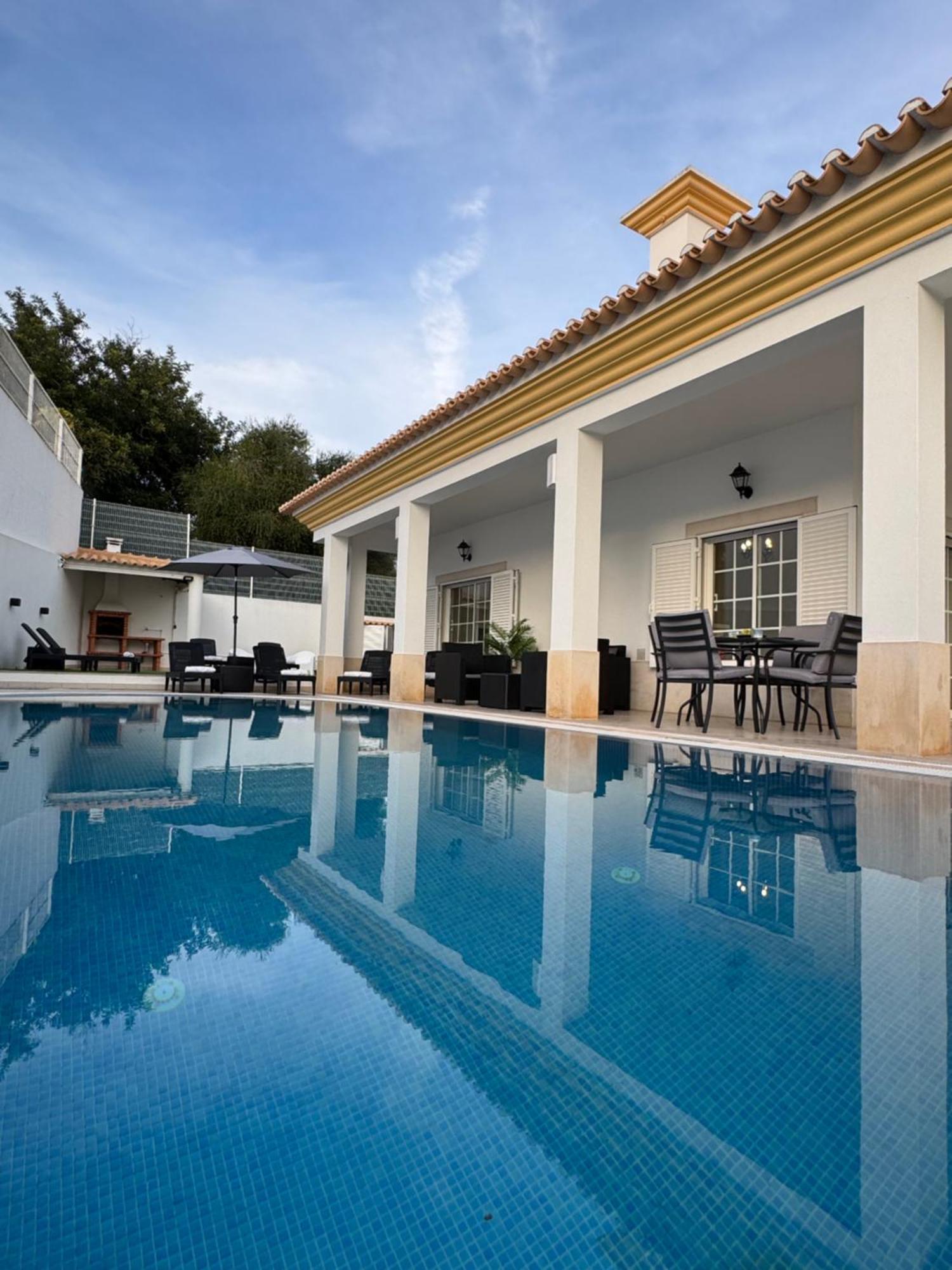 Villa Bonita Guesthouse Albufeira Old Town Εξωτερικό φωτογραφία
