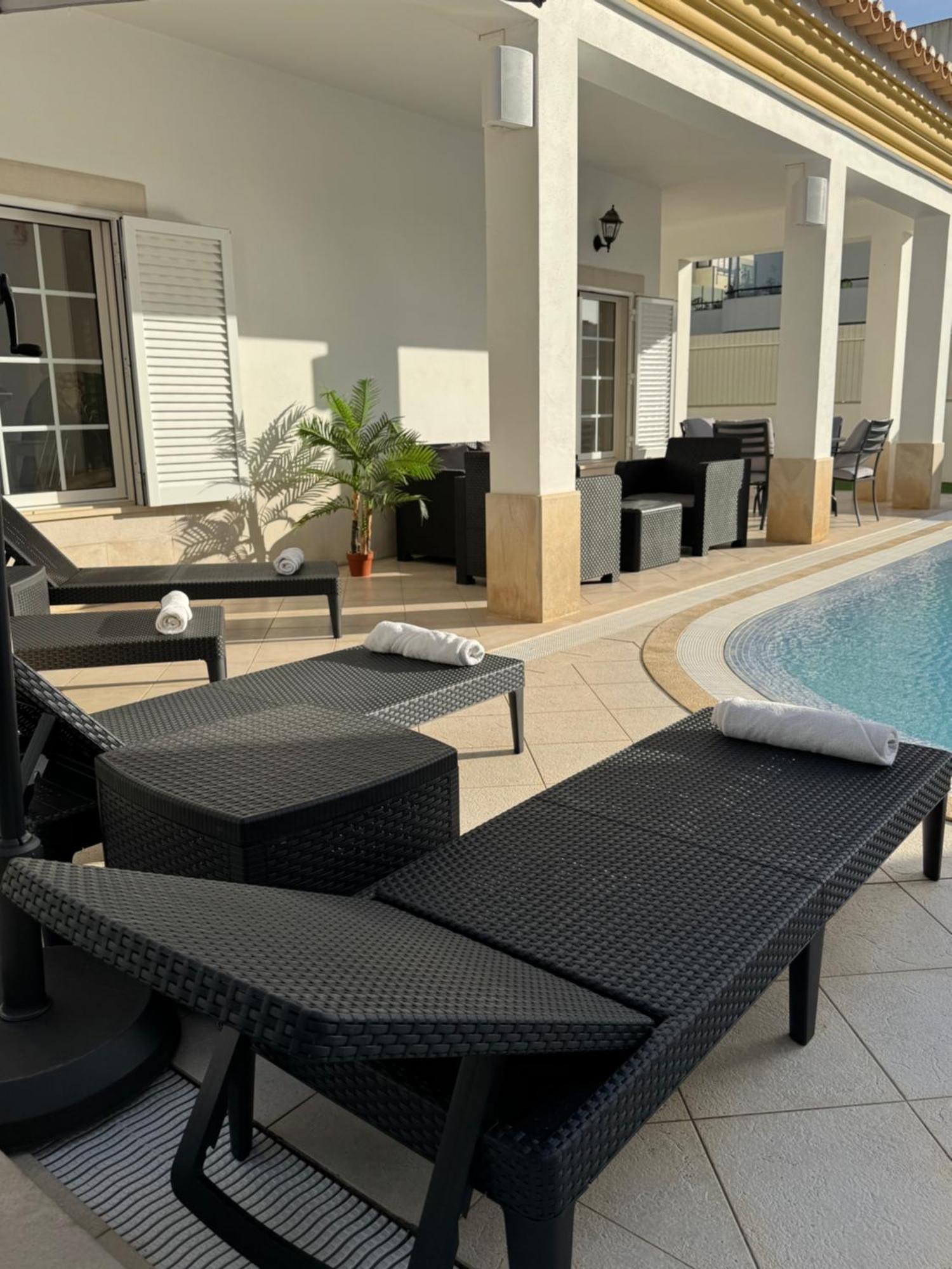Villa Bonita Guesthouse Albufeira Old Town Εξωτερικό φωτογραφία